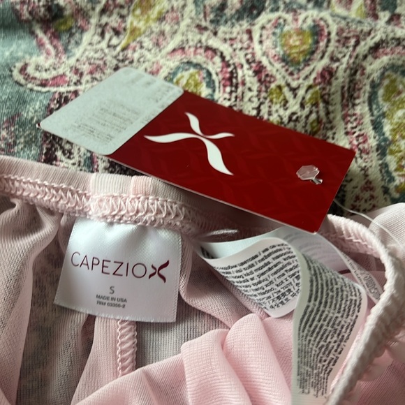 Brand new Capezio Girls Pull On Circular Skirt - Picture 3 of 4